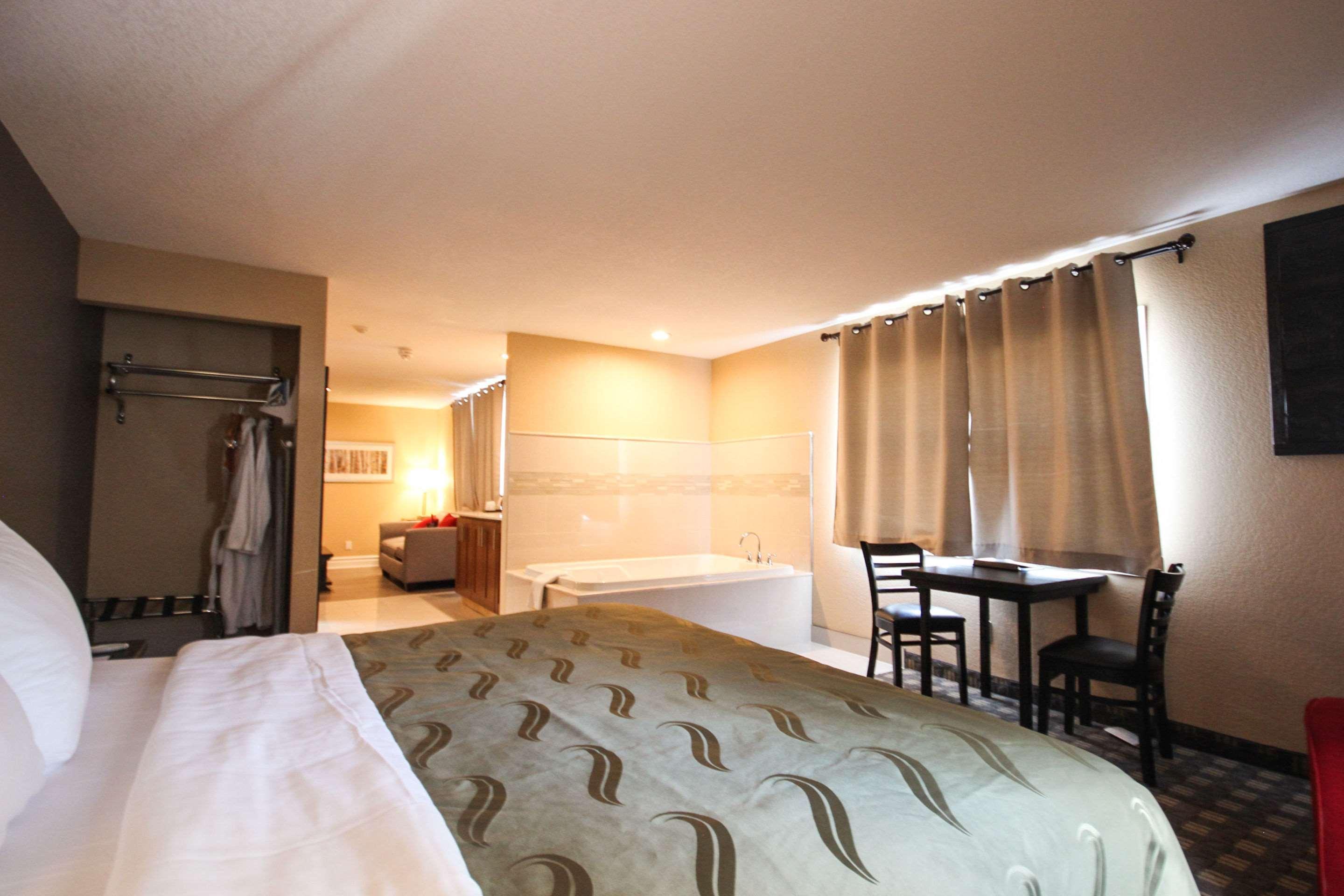 Quality Inn ブレイスブリッジ エクステリア 写真