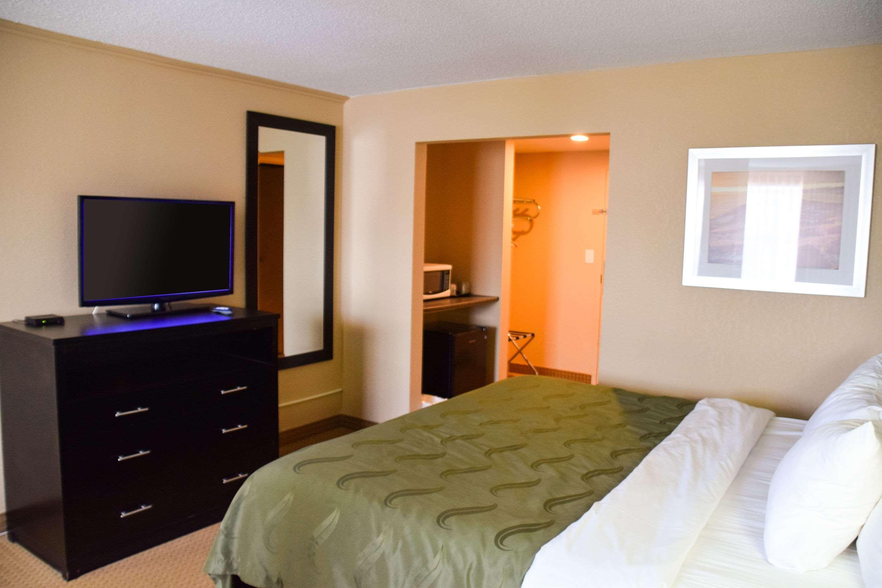 Quality Inn ブレイスブリッジ エクステリア 写真