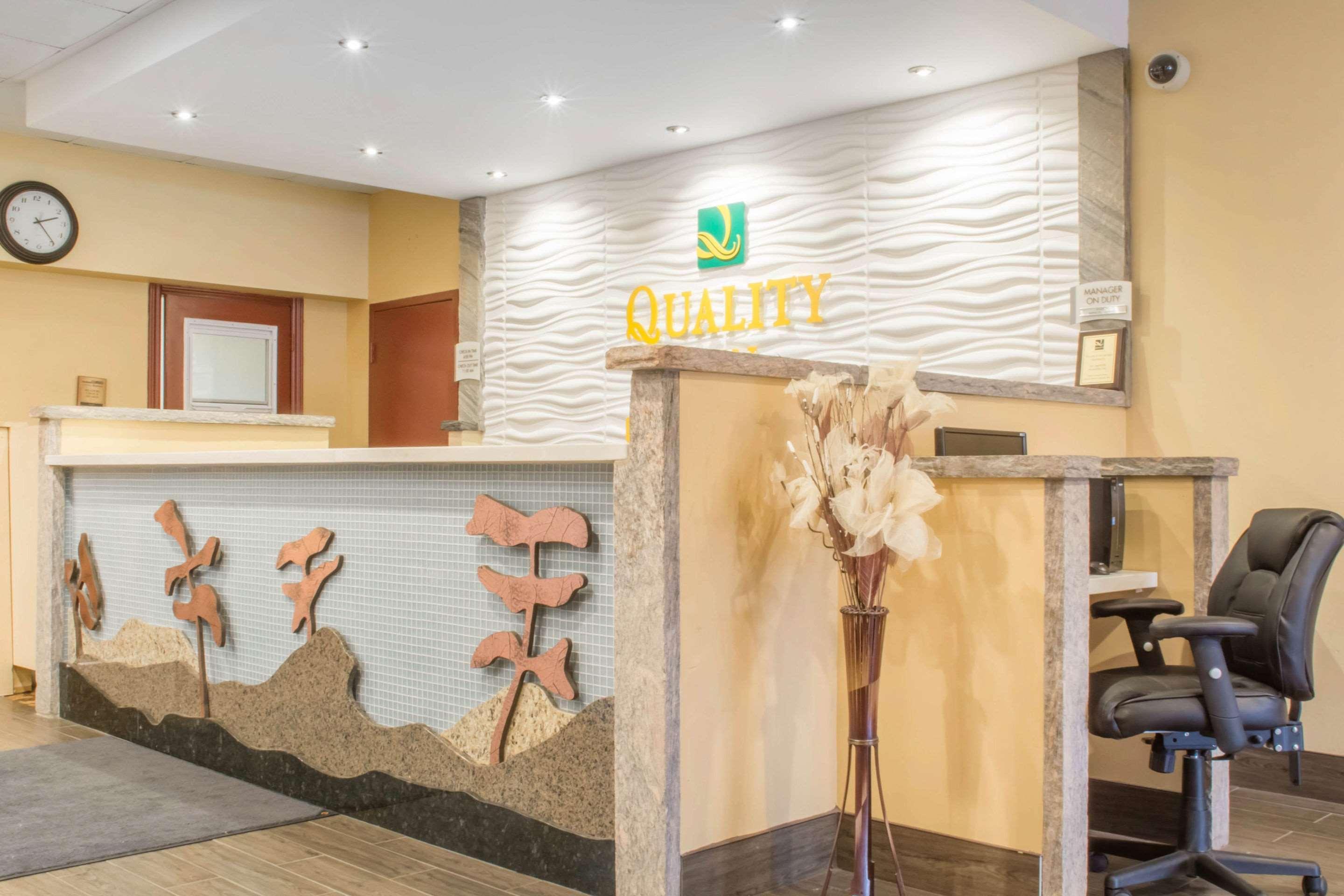 Quality Inn ブレイスブリッジ エクステリア 写真